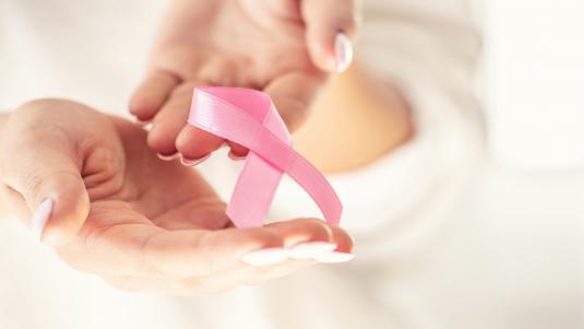 في شهر التوعية بسرطان الثدي